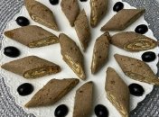 Така закуска буде доречною і для свята, і для перекушування.