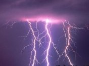 В Индии от молнии пострадали почти 25 человек