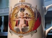 Китайцы выпустили сувенир в честь рождения ребенка Кейт Миддлтон