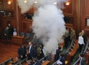В парламенте Косово оппозиция применила газ