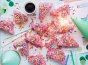 Красивые поздравления с днем рождения на 26 марта: стихи, проза, открытки