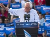 Сандерс готов работать с Клинтон для поражения Трампа
