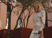 Ева Бушмина презентовала чувственный клип