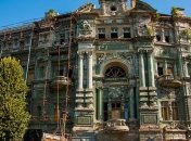 В Одессе в очередной раз горит Дом Руссова