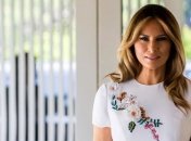 В платье от Calvin Klein: Мелания Трамп вернулась в Вашингтон