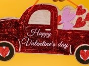 Что подарить парню на День влюбленных 14 февраля: интересные идеи своими руками (фото) 