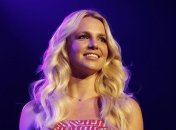 Бритни Спирс поблагодарила Майли Сайрус и Кэти Перри