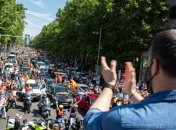 Антикарантинные протесты: в Испании тысячи людей устроили автопробег 