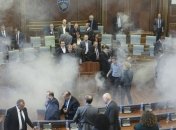 В Косово оппозиция вновь заблокировала роботу парламента