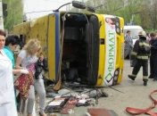 Переполненная пассажирами маршрутка перевернулась 