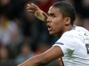 Официально. "Шахтер" не продаст Адриано и Косту