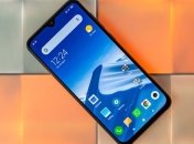 Традиция закончилась: Xiaomi прекращает выпускать компактные смартфоны Mi SE