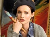 Беременная Софи Эллис-Бекстор прилетает в Киев