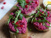 Крепкий хрен идеально подходит для мясных блюд