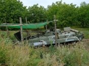 Окупанти тікають, кидаючи свою застарілу техніку