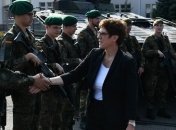 Солдата бундесвера уволили со службы из-за отказа пожать руку женщине