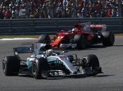 Экклстоун: Mercedes помогла Ferrari в доработке двигателя