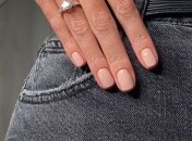 Стриманий та практичний манікюр ідеально підійде на карантині (Фото)