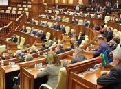В парламенте Молдовы хотят избежать досрочных выборов