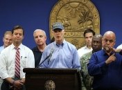 Губернатор Флориды потребовал отставки главы ФБР