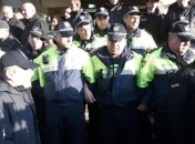 Оппозиция начала вешать замки на офисы мажоритарных депутатов "Грузинской мечты"