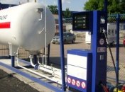 На АЗС України продовжує дешевшати газ