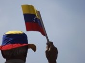 Николас Мадуро высылает трех дипломатов США 