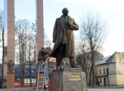 Монументу в старой части Львова угрожал ракетный удар