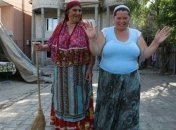 Роскошь и нищета: как на самом деле живут цыгане в Украине (Фото)