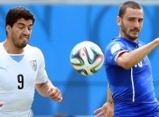 Суарес снова укусил футболиста