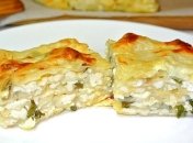 Рецепт дня: Пирог из лаваша с сыром, брынзой и зеленью