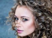 Участница проекта "Голос Турции" Яна Соломко представила новый сингл