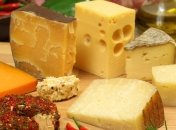 Сыр с плесенью: польза и вред заморского деликатеса 