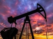В торговом противостоянии США и КНР нет прогресса: нефть продолжает падение
