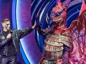 Вокальные дуэли и разоблачение сразу 4-х звезд: как прошел полуфинал шоу "Маска" (фото, видео)