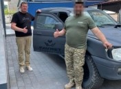 Favbet Foundation передав ЗСУ на донецький напрямок позашляховик Mitsubishi L200