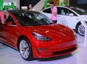 В Tesla Model S и Model X изменят внутренний дизайн