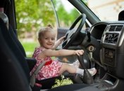 Ребенка укачивает в машине: как помочь малышу