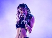 Майли Сайрус познакомила маму с новым бойфрендом