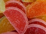 Диетологи назвали популярную сладость, очищающую организм от токсинов