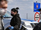 Польша возобновила обязательный карантин для авиапассажиров из Украины