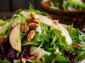 Вкусный и пикантный салат