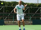 Медведев с победы стартовал на "Турнире легенд" в Париже