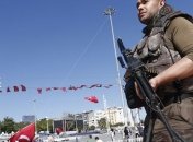 Суд в Стамбуле оставил под стражей 36 солдат, арестованных за попытку госпереворота