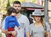 Шакира с семьей на прогулке (ФОТО)