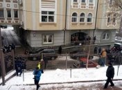 Под судом в Киеве произошла стычка со стрельбой, есть раненый