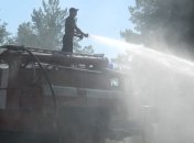 В Херсоне спасатели до утра тушили пожар на свалке 