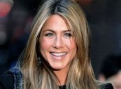 Энистон не исключает выхода специального эпизода сериала "Друзья"