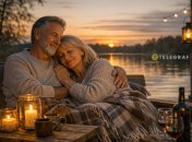 Супруги отдыхают вечером