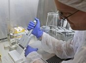 Коронавирус не отступает: в Украине снова рекордное количество заболевших 